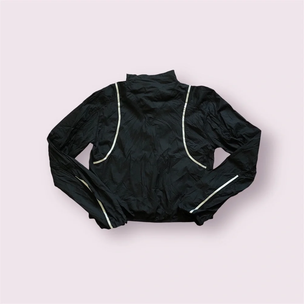 NWOT Great Escape Run windbreaker by FP Movement from Free People in size Medium - Picture 6 of 14
